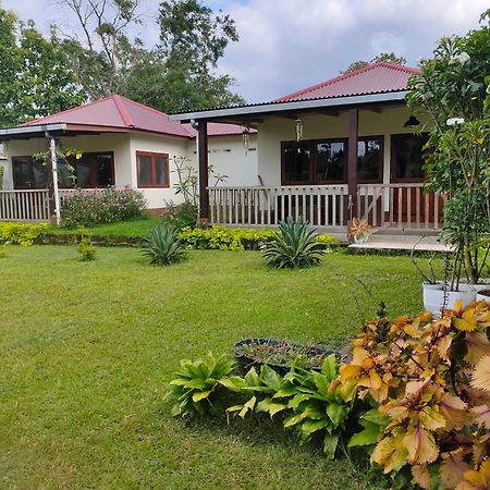 Ilasan Cottage. Tomohon Luaran gambar