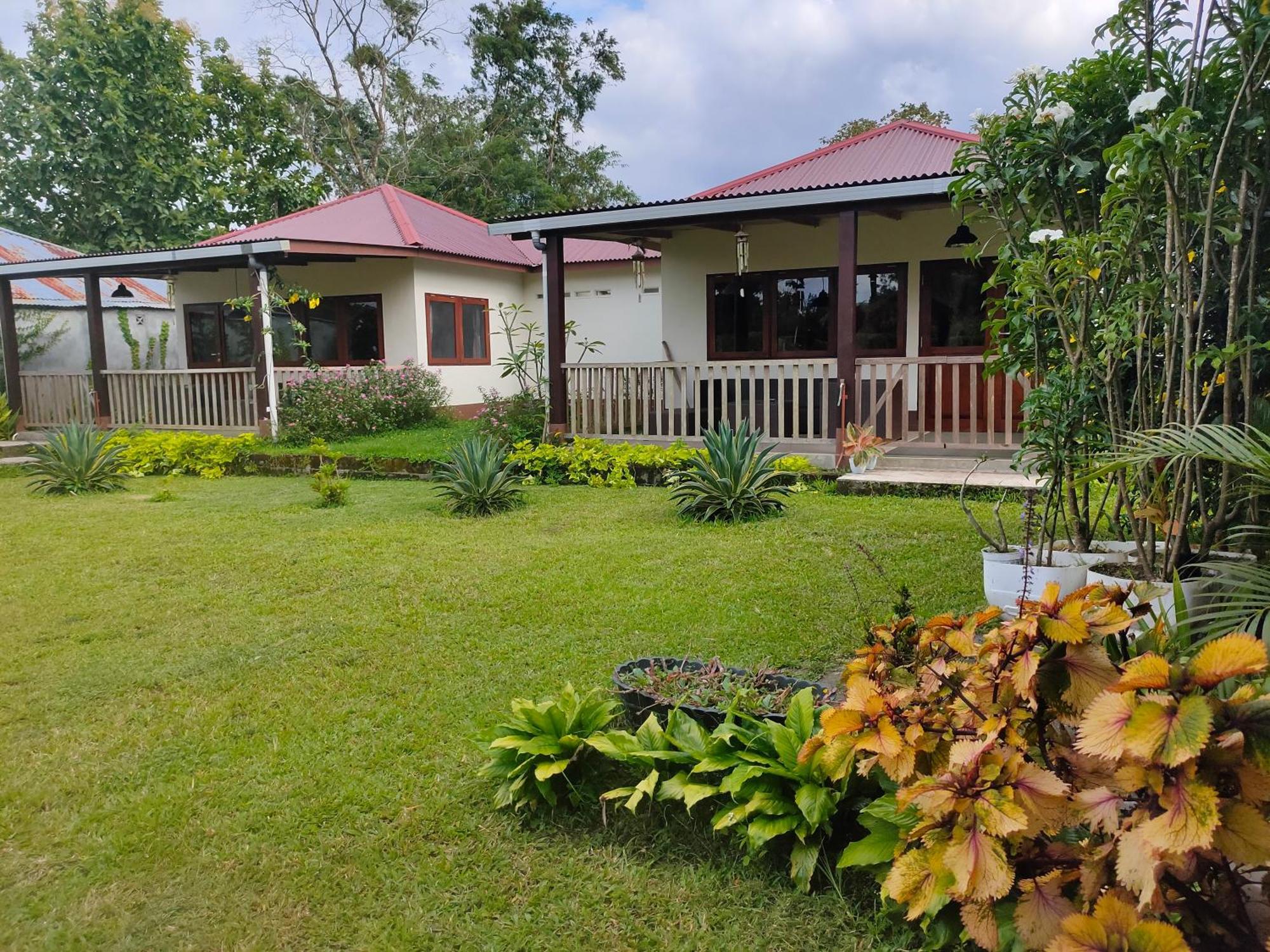 Ilasan Cottage. Tomohon Luaran gambar
